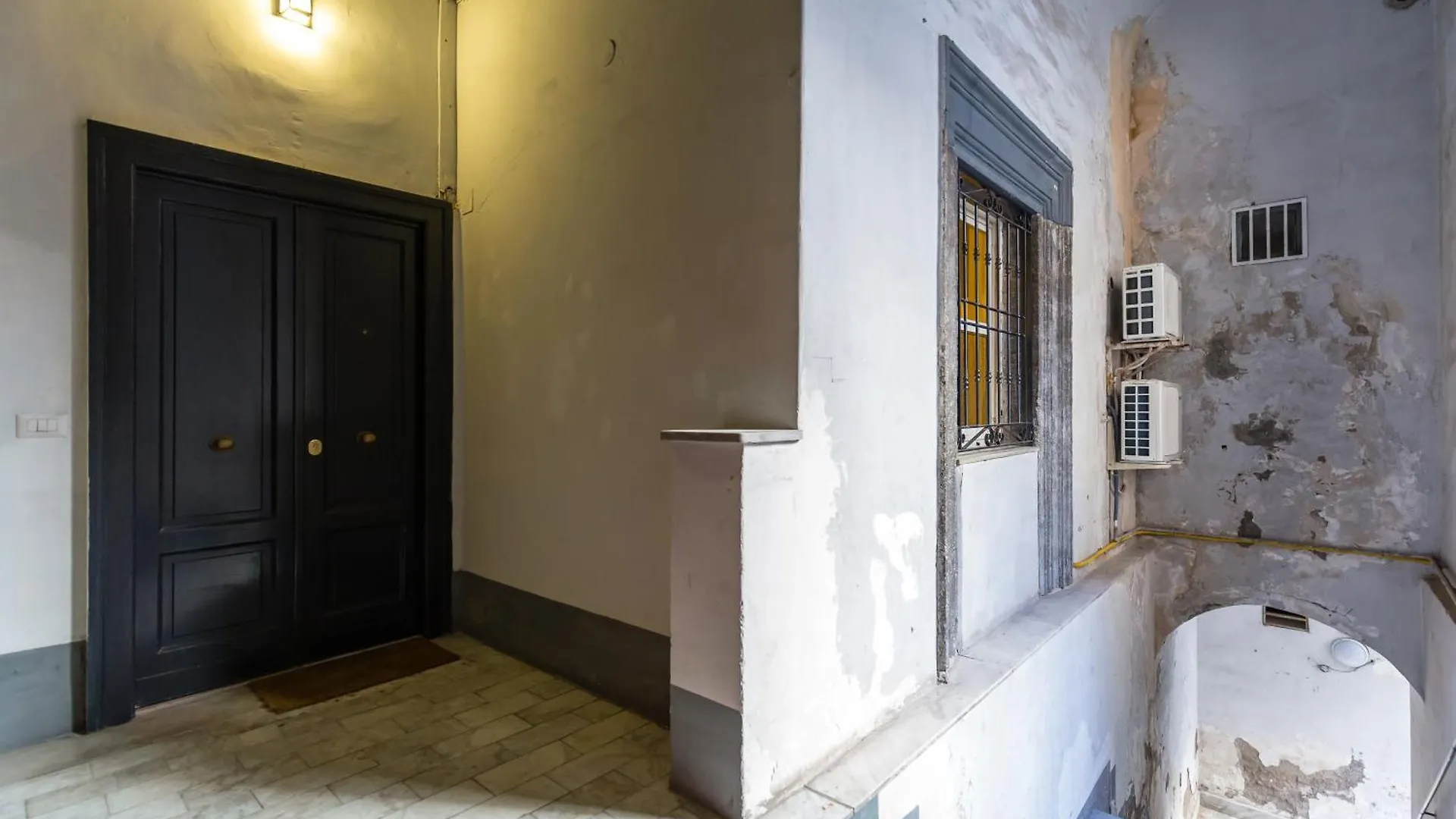 Design Apartment At Spaccanapoli By Wonderful Italy  Naples