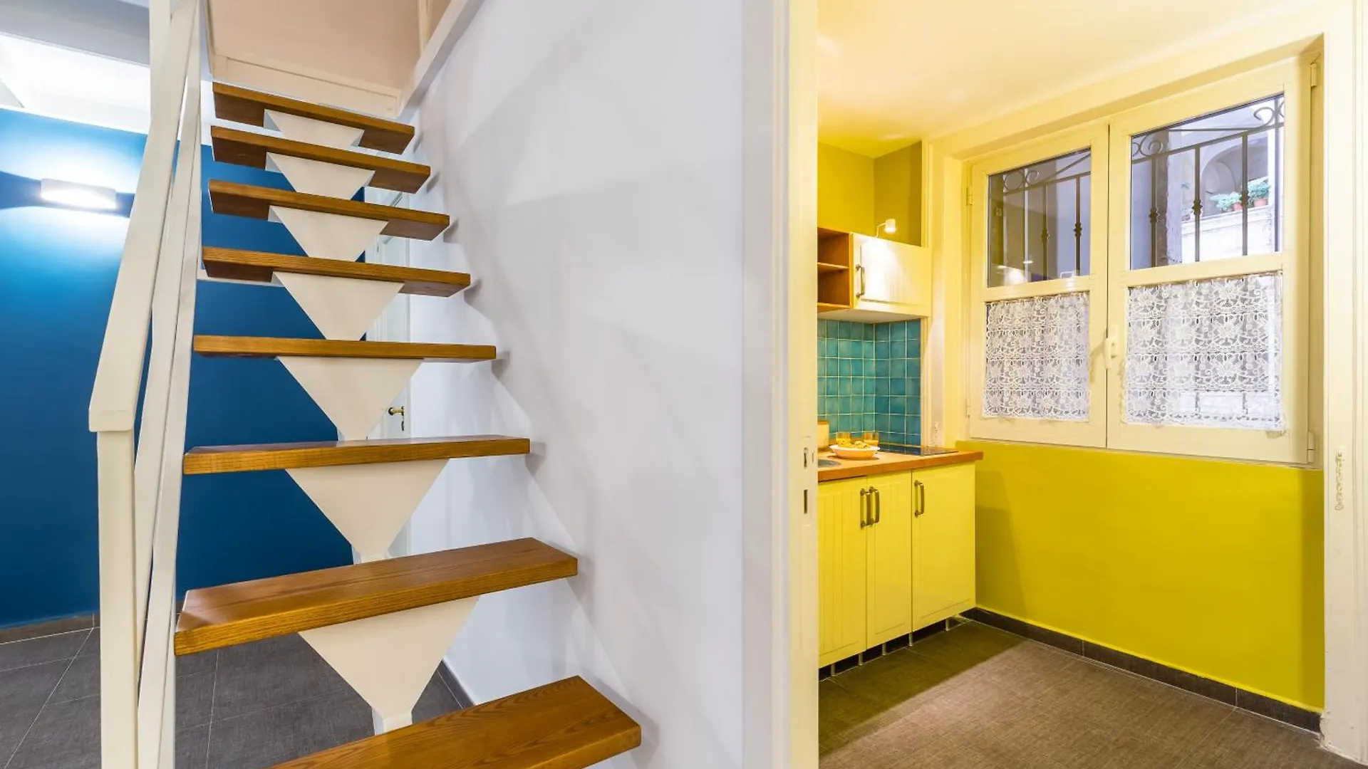 Design Apartment At Spaccanapoli By Wonderful Italy