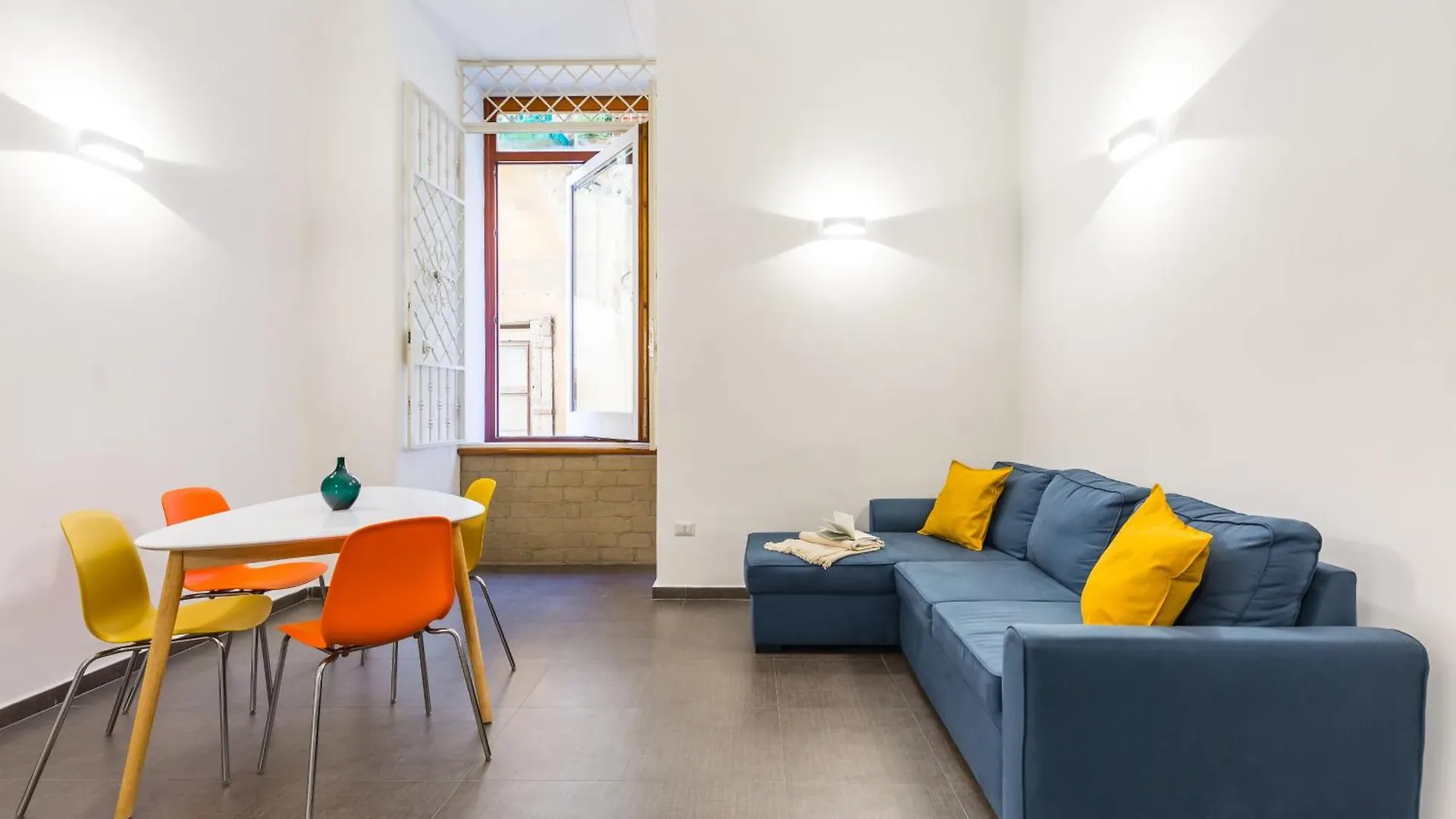 Design Apartment At Spaccanapoli By Wonderful Italy