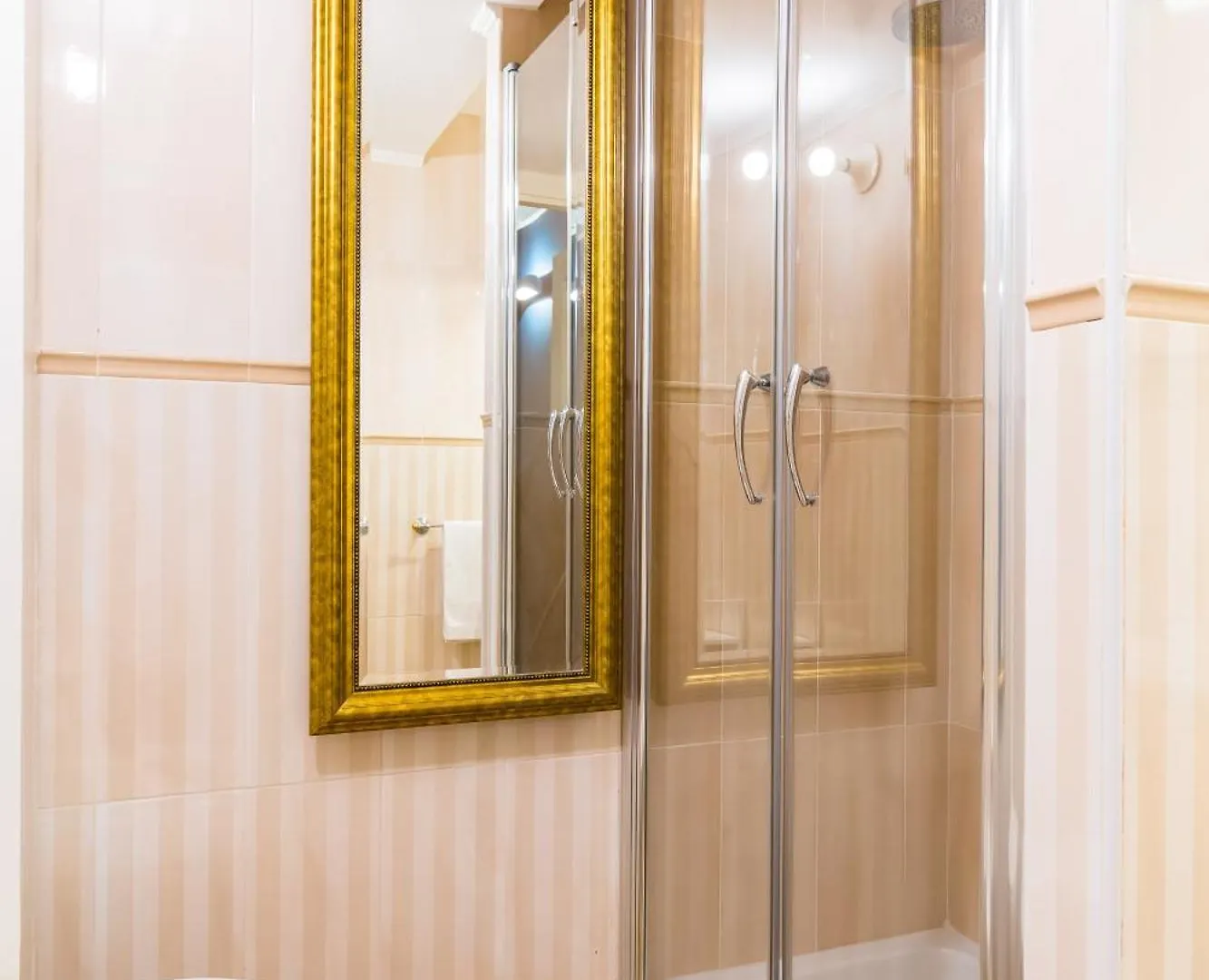 Design Apartment At Spaccanapoli By Wonderful Italy Italy